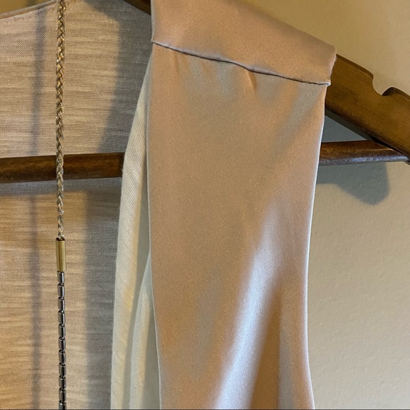 (SOLD) Vest top combo. - Picture 2 of 6